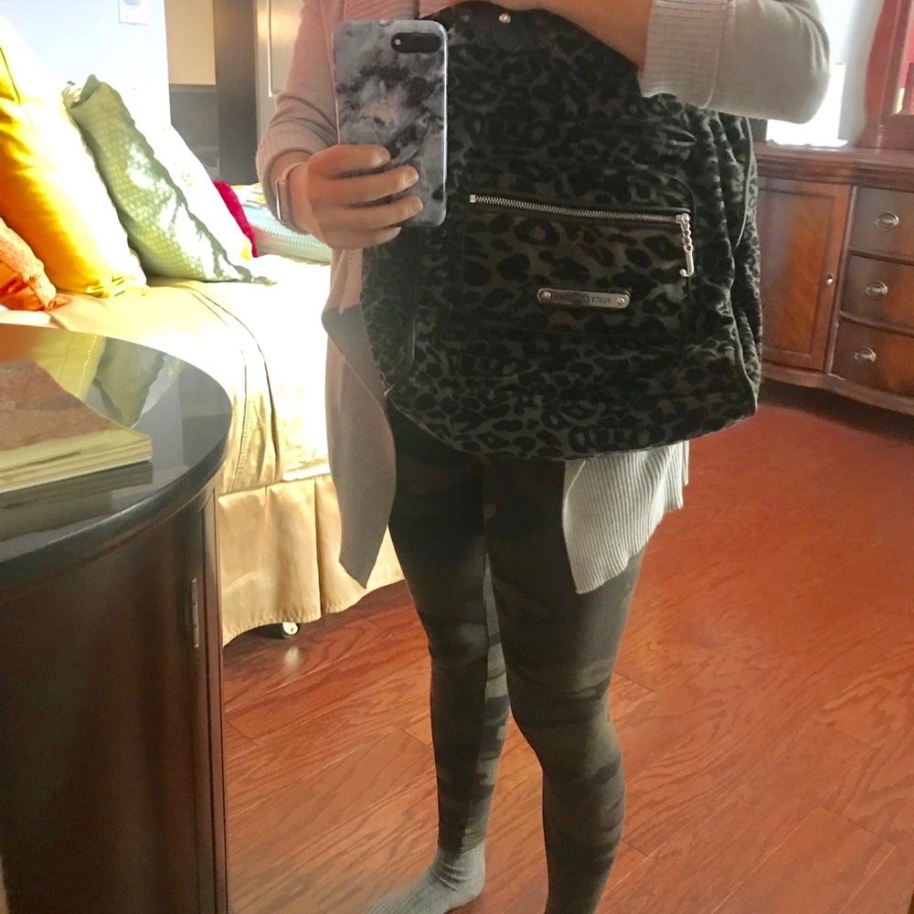 Juicy purse! - Picture 5 of 5